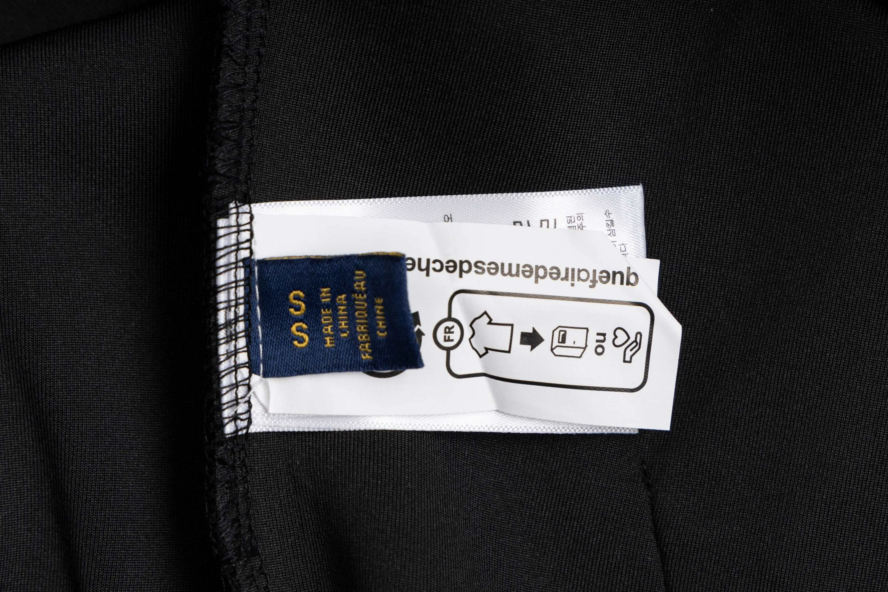 P270 model number SL322 Rah Lauren raff pony small label embroidered zipper hooded jacket. The fabric is made of 420 air layer high weight double-ply double yarn knitted fabric. Same style for couples. Complete package with three labels. Distinguish the market currency. Compare at will. Oversize loose version. Can be worn up to 200. Fit below loose. Original matching accessories 1:1. Main mark process. Very high-end. Color: black, navy. Size: S-XL.
